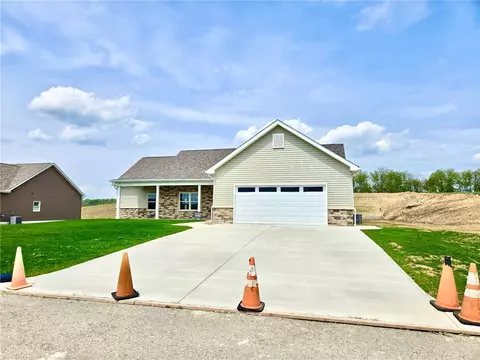 Exterior - 211 Ruby Dr, Uniontown, PA 15401 photo 3 of 5