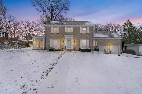 1922 Woodside Rd, Glenshaw, PA 15116