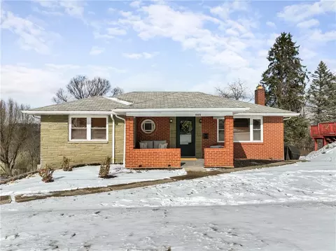1323 Hornbake Dr, Clairton, PA 15025