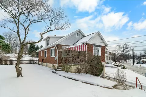 2825 Willett Rd, Pittsburgh, PA 15227