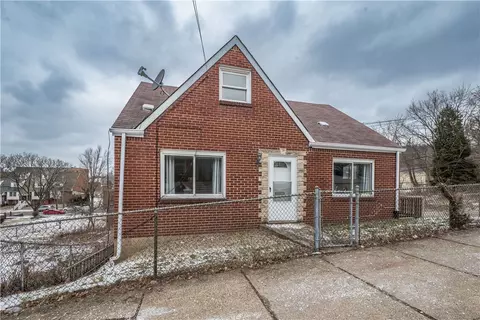 141 Tecumseh, Pittsburgh, PA 15207