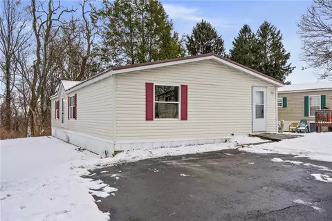 4202 Holiday Hls, Murrysville, PA 15668
