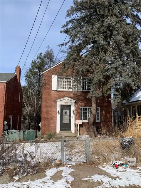 1823 Wright St, Pittsburgh, PA 15221
