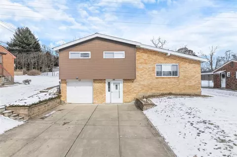 305 Governor Dr, Allison Park, PA 15101