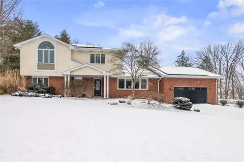 3211 Forest Ln, Murrysville, PA 15668