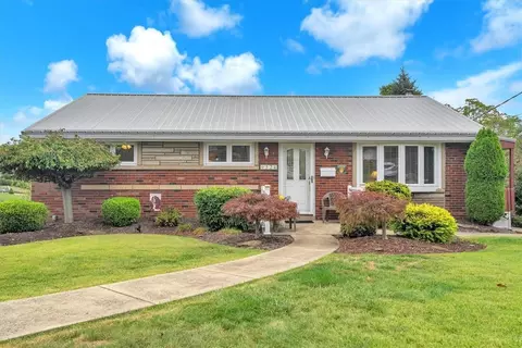 524 Glowood Dr, Pittsburgh, PA 15227