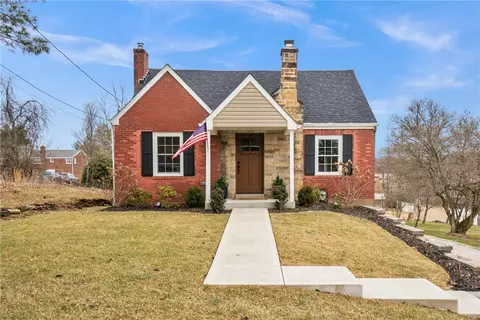 6106 Roy St, Finleyville, PA 15332