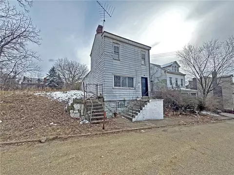 2358 Atmore St, Pittsburgh, PA 15212