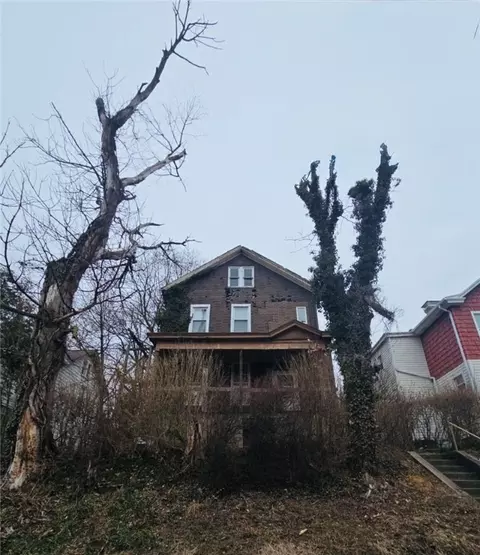 47 Danvers Ave, Pittsburgh, PA 15205