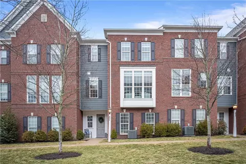 892 Elmhurst Way, Sewickley, PA 15143