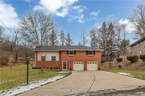 146 Fenwick Dr, Pittsburgh, PA 15235