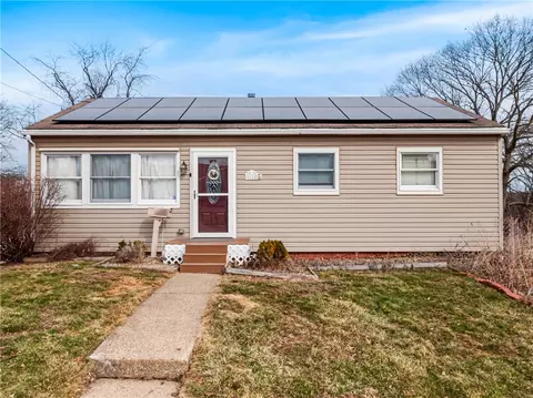 1112 Rhode Island Ave, Aliquippa, PA 15001