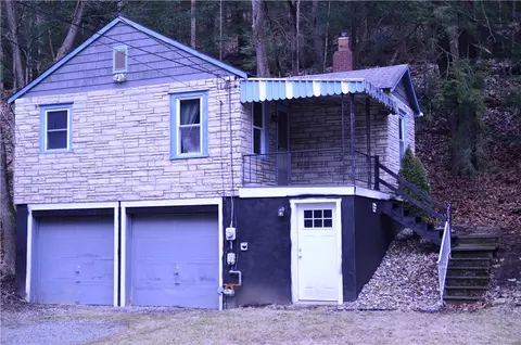 2697 Ginger Ln, Allison Park, PA 15101
