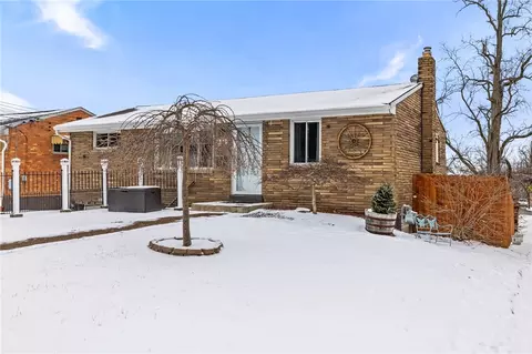 864 Tropical Ave, Pittsburgh, PA 15216