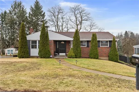 154 Mallard Dr, Mckees Rocks, PA 15136