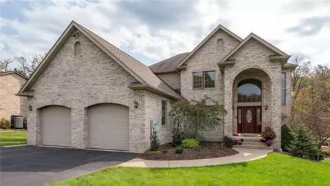 919 Jamell Dr, Greensburg, PA 15601