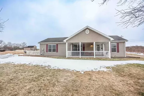 775 Clay Pike Rd, New Florence, PA 15944