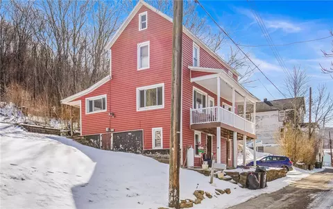 55 Ramsey Ln, Johnstown, PA 15909