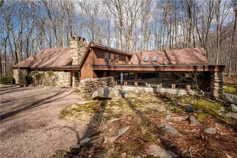 4169 National Pike, Farmington, PA 15437