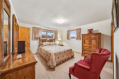 Bedroom - 9 Dell Dr, Irwin, PA 15642 photo 1 of 6