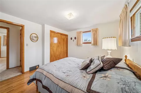Bedroom - 9 Dell Dr, Irwin, PA 15642 photo 6 of 6