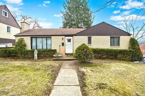 502 Hulton Rd, Oakmont, PA 15139