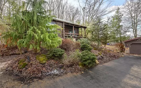 110 Butler Street Ext, Valencia, PA 16059
