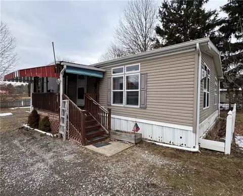 107 Trieste St, Butler, PA 16002