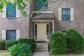 7551 Penn Bridge Ct, Pittsburgh, PA 15221