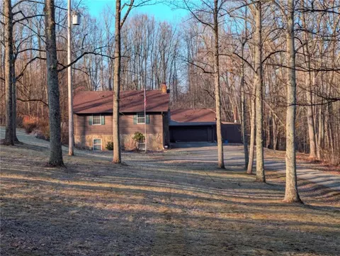 162 Tent Church Rd, Uniontown, PA 15401