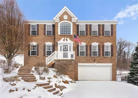8023 Maureen Dr, Cranberry Township, PA 16066