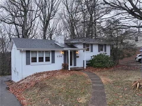 124 Timberlane Dr, Pittsburgh, PA 15229