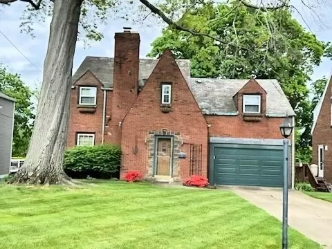475 Willow Dr, Pittsburgh, PA 15243