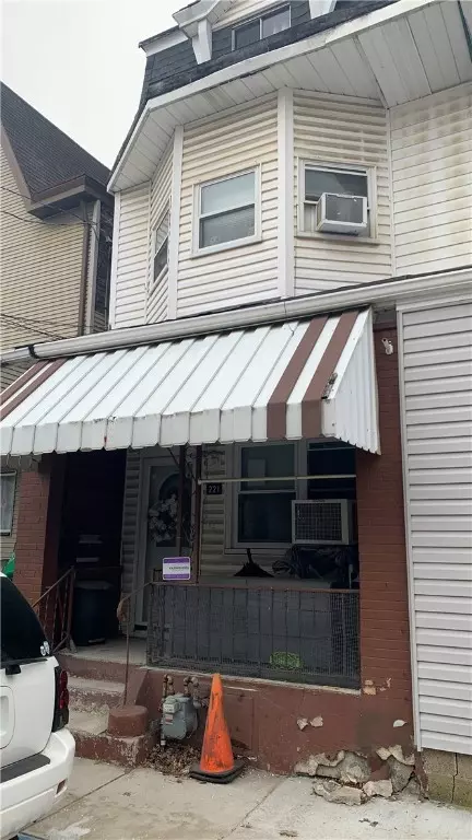221 13th St, Pittsburgh, PA 15215