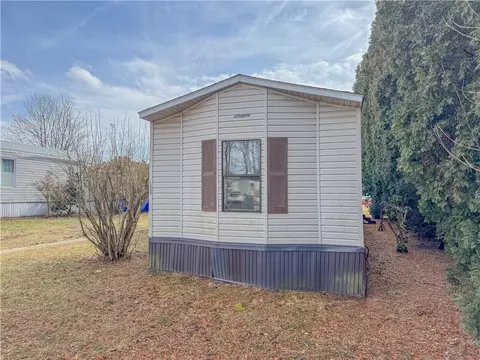 156 Rolling Valley Ln, Butler, PA 16001