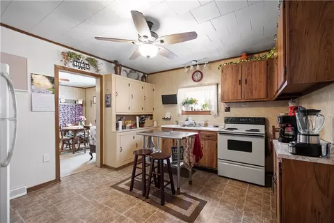 29 Maple St, Eighty Four, PA 15330 photo 21