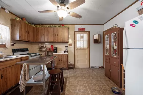 29 Maple St, Eighty Four, PA 15330 photo 19