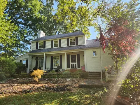 1202 Florida Ave, Natrona Heights, PA 15065
