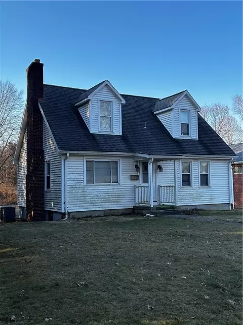 314 E Beaver, Zelienople, PA 16063