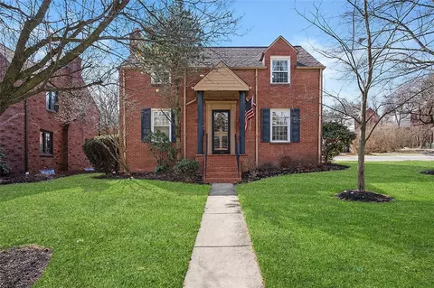 302 Sleepy Hollow Rd, Pittsburgh, PA 15228
