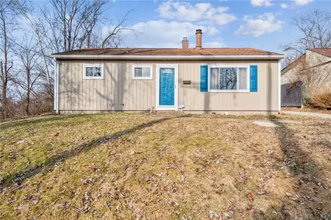 215 Summers Dr, Monroeville, PA 15146