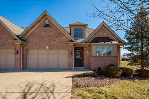 1748 Waterleaf Dr, Sewickley, PA 15143