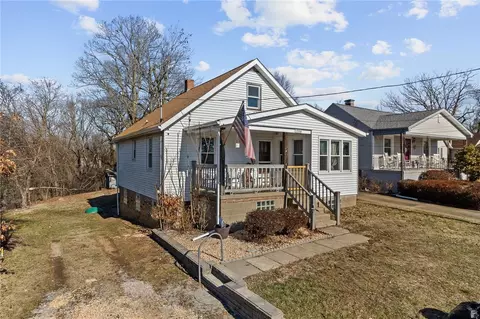 1906 Cliff St, Coraopolis, PA 15108