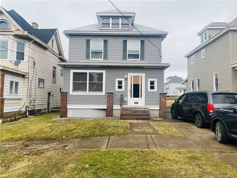 921 Adams St, New Castle, PA 16101