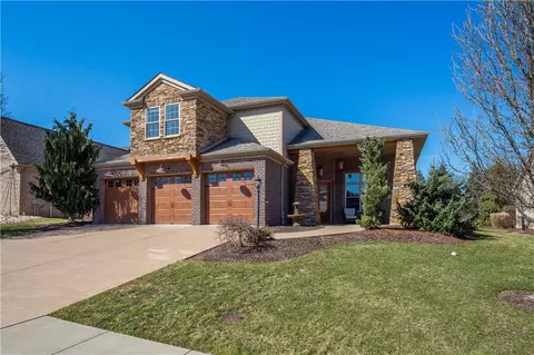 212 Fuji Dr, Canonsburg, PA 15317
