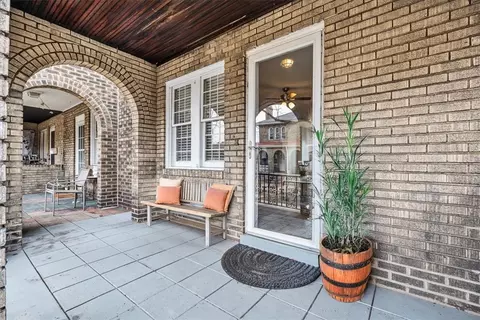 5552 Beacon St #3, Pittsburgh, PA 15217