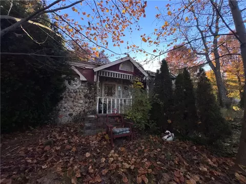 3203 Clay Pike St, Herminie, PA 15637