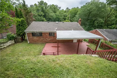 Exterior - 4609 E Willock Rd, Pittsburgh, PA 15227 photo 3 of 7