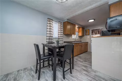 Dining - 4609 E Willock Rd, Pittsburgh, PA 15227 photo 1 of 2