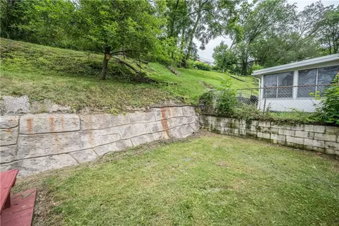 Exterior - 4609 E Willock Rd, Pittsburgh, PA 15227 photo 4 of 7
